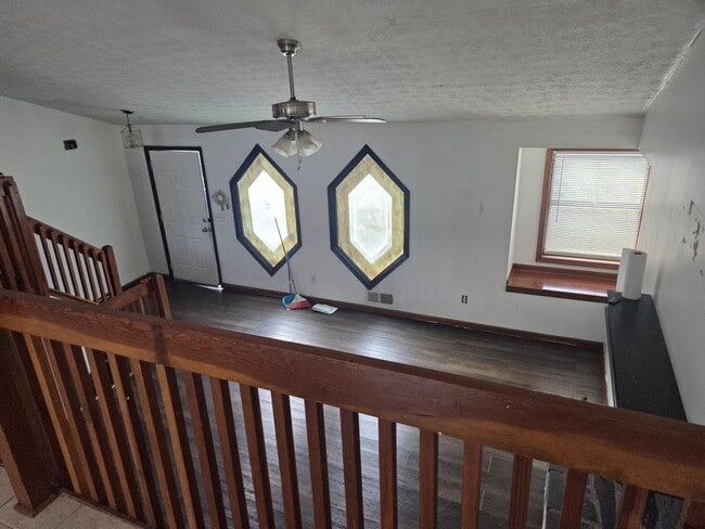 Building Photo - 5625 Princeton Oaks Dr