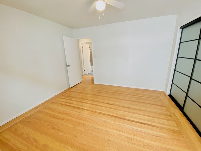 Building Photo - 1342 Ordway St