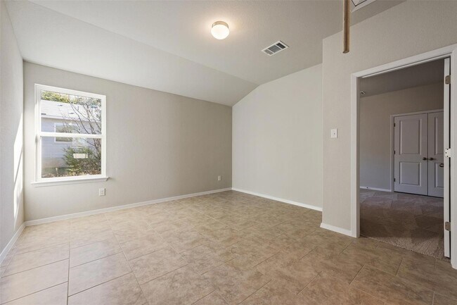 Building Photo - 4302 Lindberg Ln