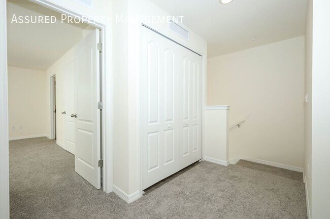 Building Photo - 2712 Gouda Dr