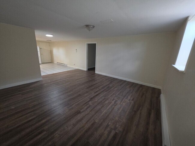 Building Photo - 4762 Greenfield Dr