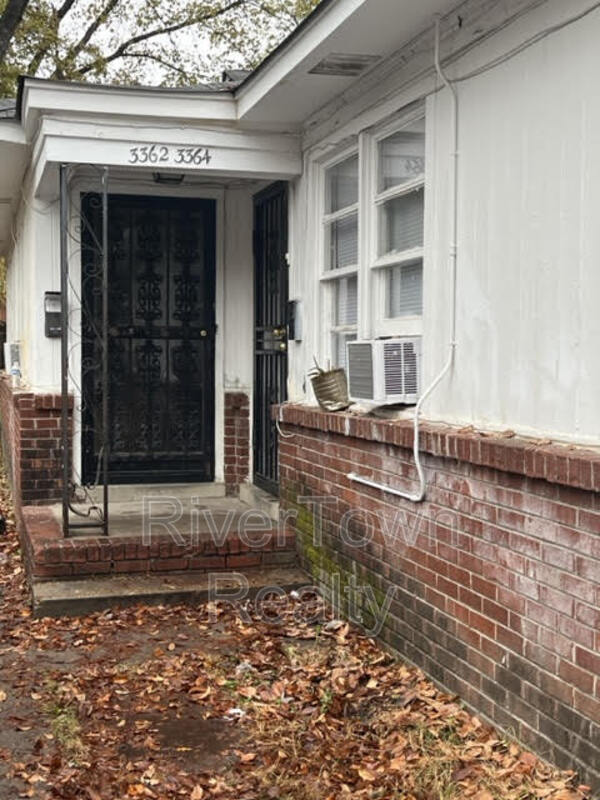 Primary Photo - 3362 Rosamond Ave