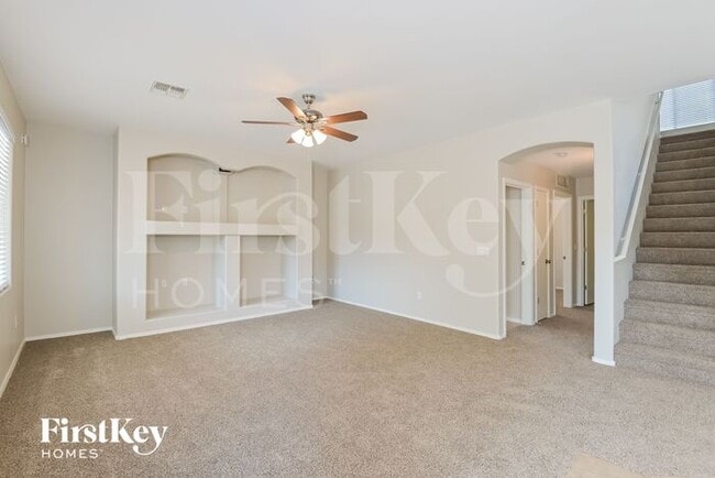 Building Photo - 10616 S Lucius Dr