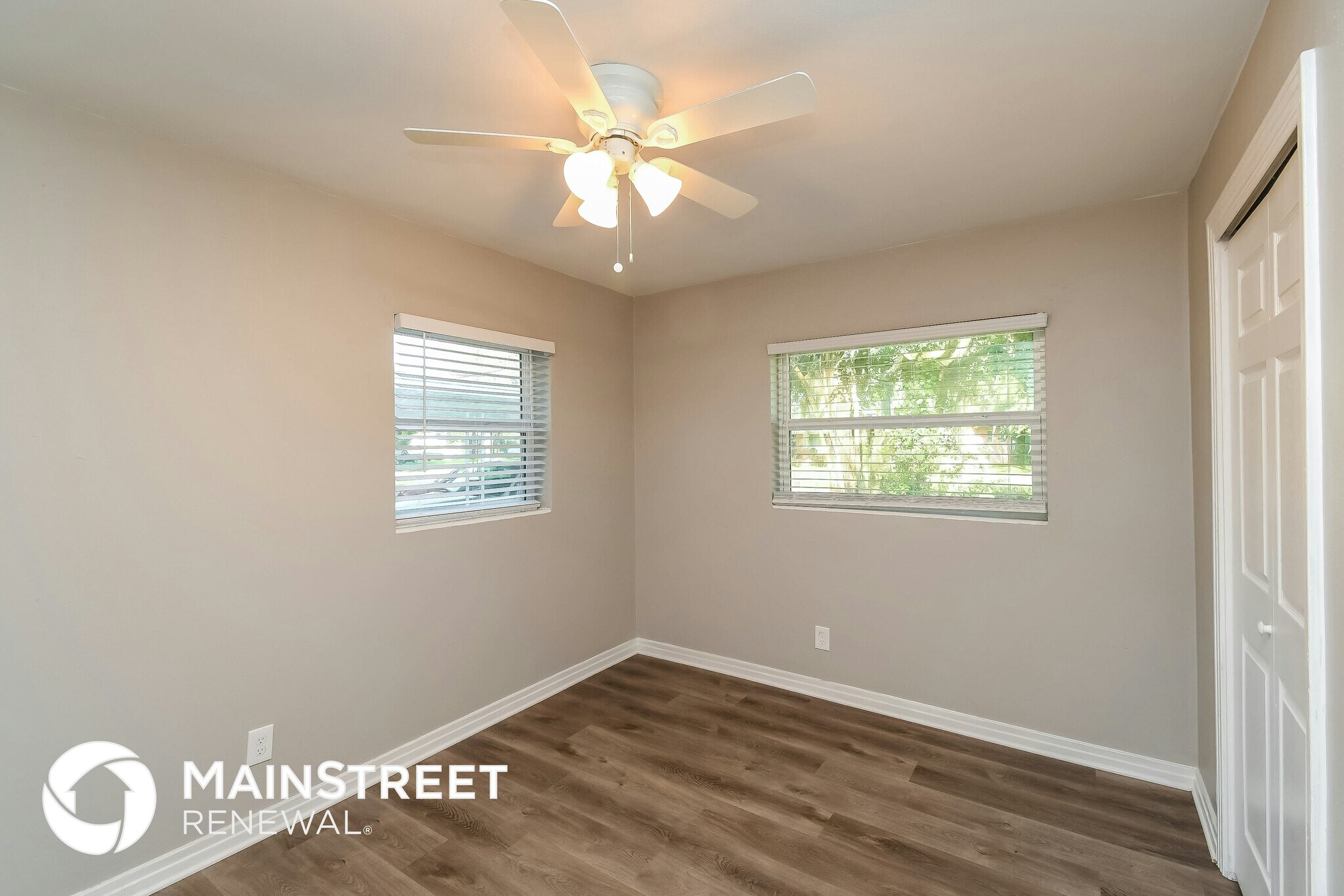 Building Photo - 5742 Norde Dr W