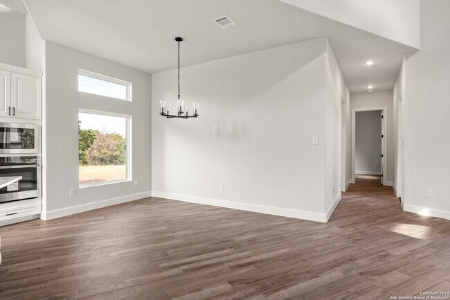 Building Photo - 118 Cap Rock Dr