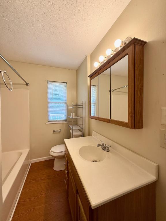 Building Photo - 2884 Blue Ridge Dr