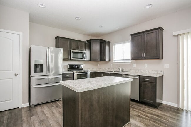 Building Photo - 5926 Tully Cross Dr