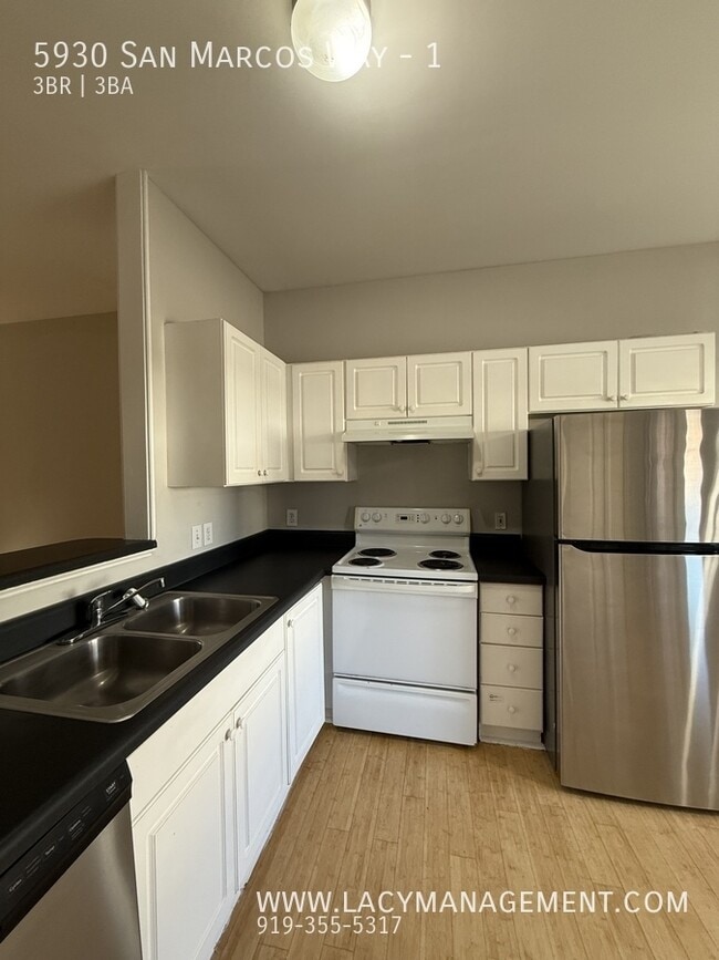 Building Photo - 5930 San Marcos Way