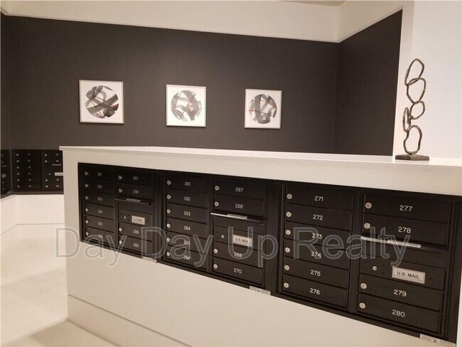 Building Photo - 788 West Marietta St NW