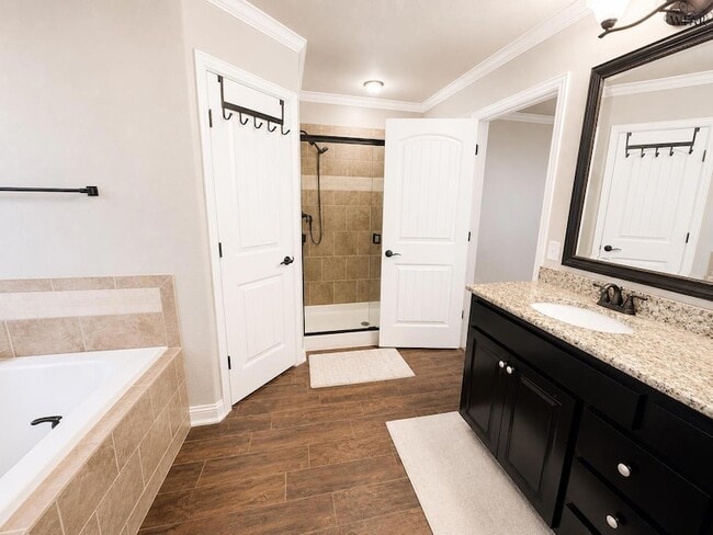 Building Photo - 6206 Talon Trail