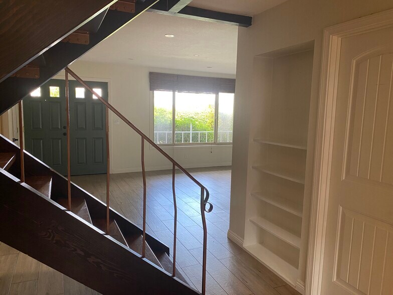 Building Photo - 5397 Balboa Ave