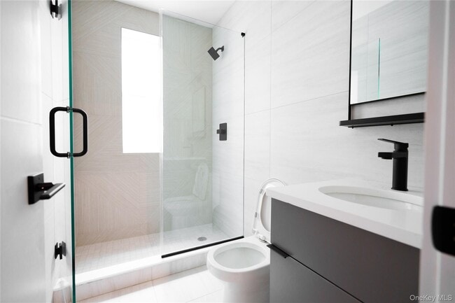 Building Photo - 315 W Broadway