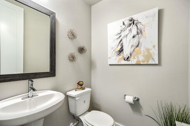 Building Photo - 770 N Plano Rd