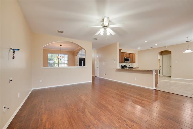 Building Photo - 2042 Brook Meadow Dr