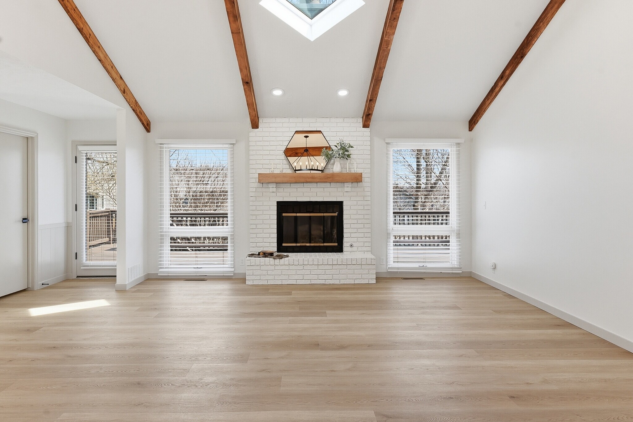 Building Photo - 4639 S 154th Avenue Cir