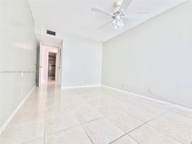 Building Photo - 4159 NW 90th Ave