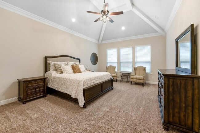 Building Photo - 1300 Highland Park Cir