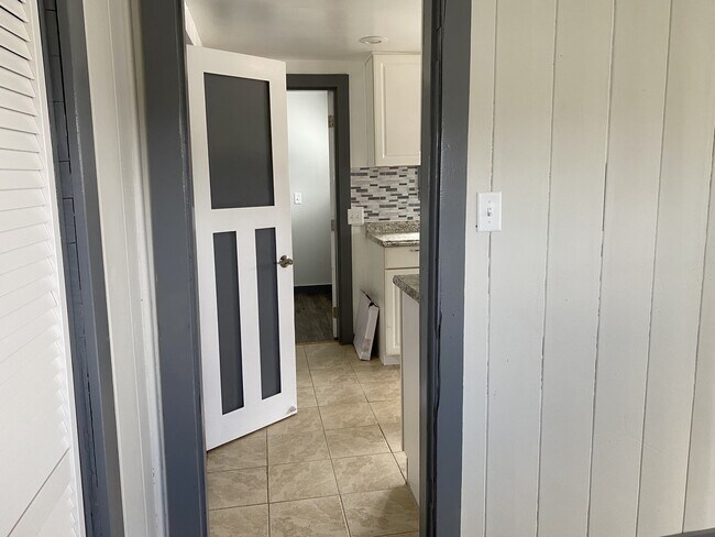 Building Photo - 2120 15th St