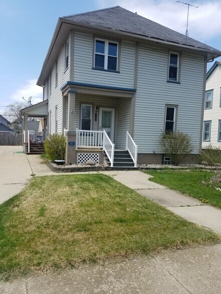 Building Photo - 3908 8th Ave