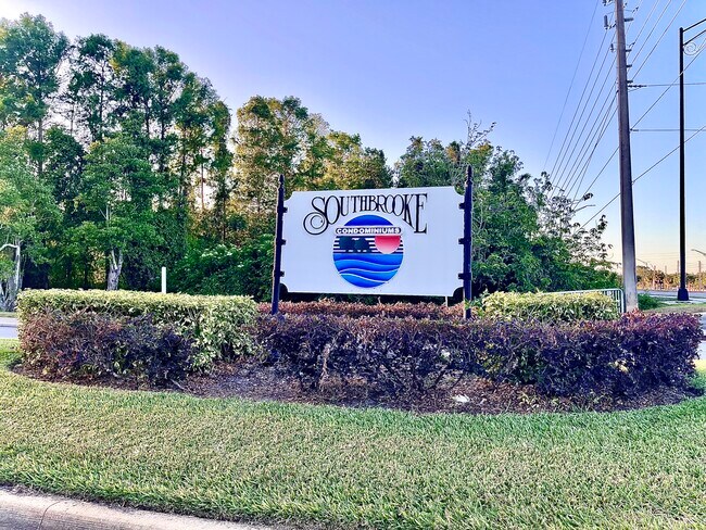 Front Entrance - 4814 S Semoran Blvd