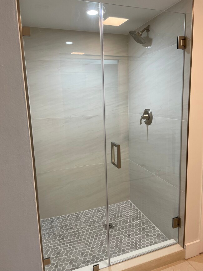 Building Photo - 5276 Buckhead Cir