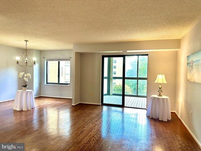 Building Photo - 3310 N Leisure World Blvd