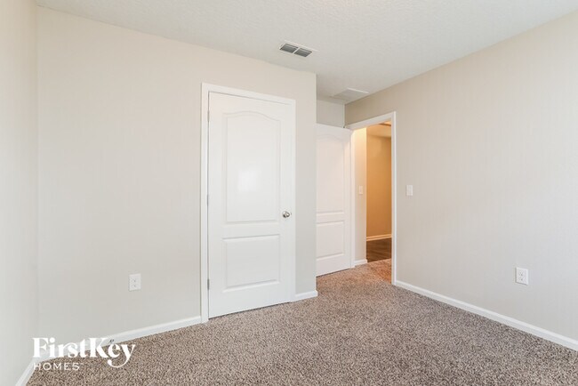 Building Photo - 1779 Eagle View Way