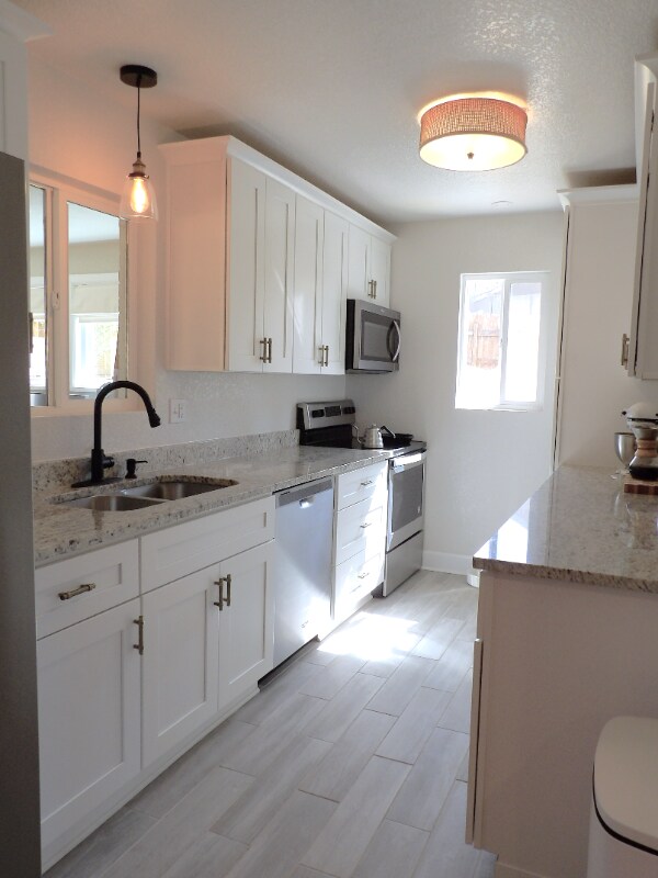 Building Photo - 1806 Koshare St