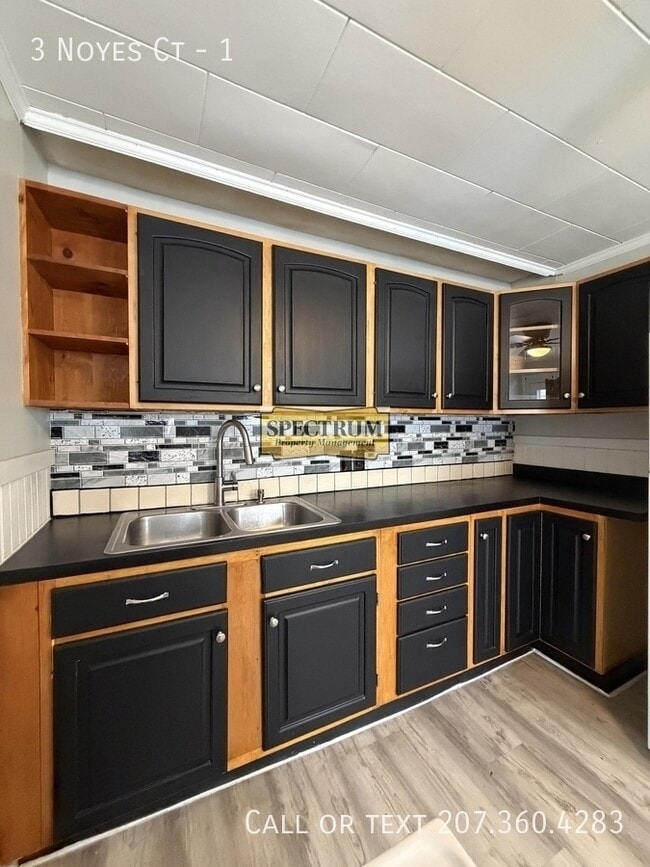 Building Photo - 3 Noyes Ct