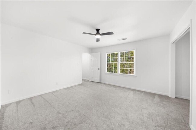 Building Photo - 11215 Highfield Chase Dr