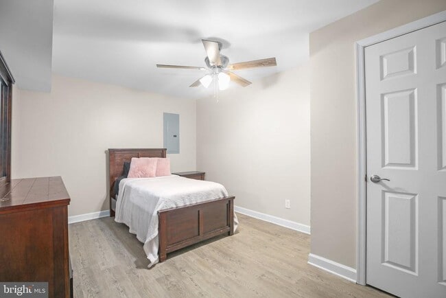 Building Photo - 71 Bismark Dr