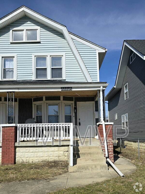 Building Photo - 1112 E 15th Ave