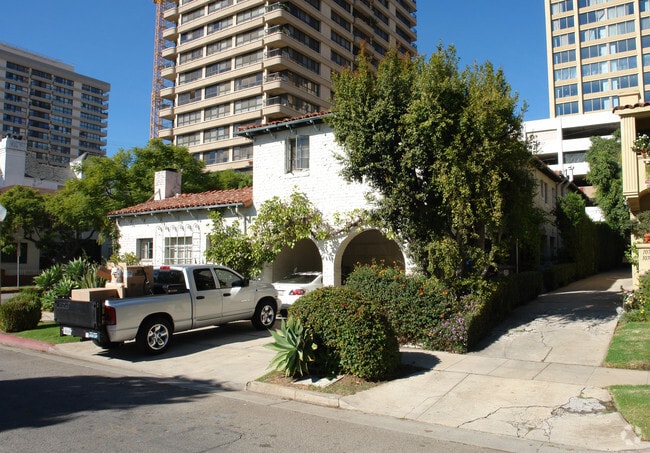 Building Photo - 1220 Selby Ave