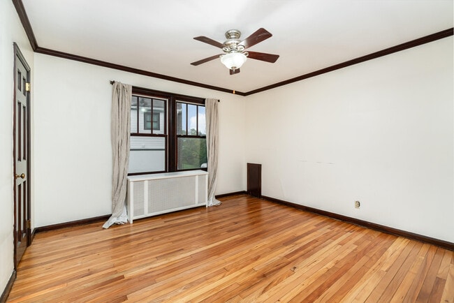 Building Photo - 508 Farrell Dr