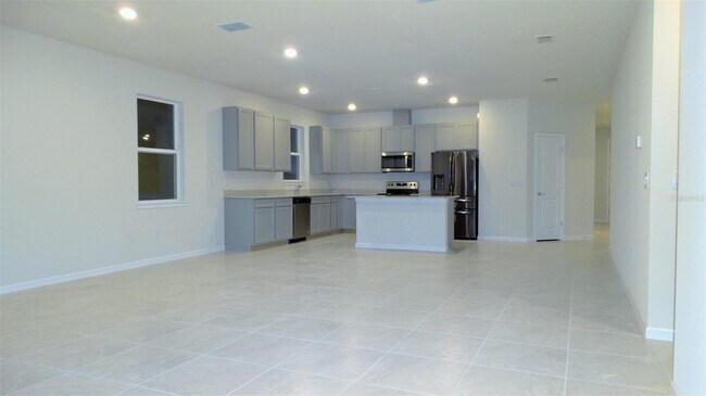 Building Photo - 7641 Syracuse Dr