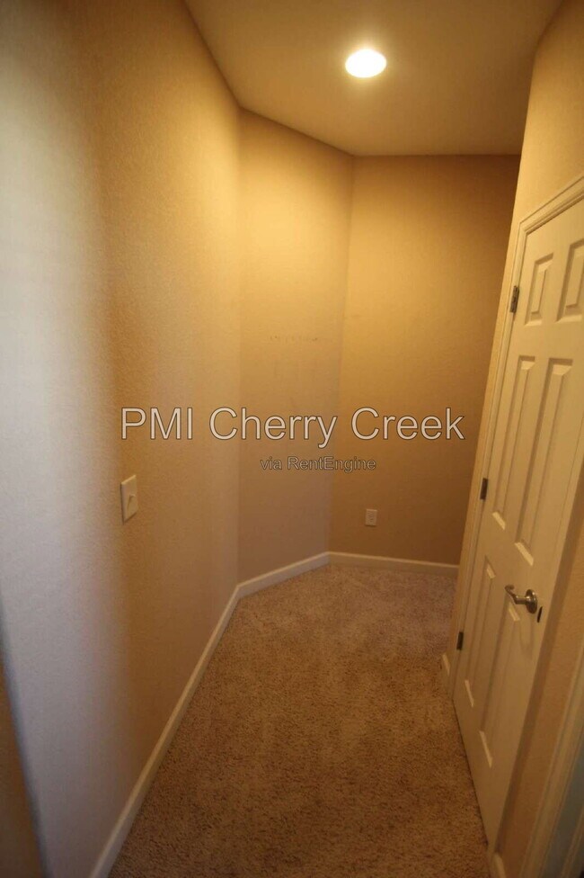 Building Photo - 6385 S Xanadu Way
