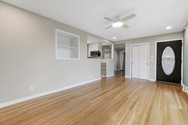 Building Photo - 100 9th Ave