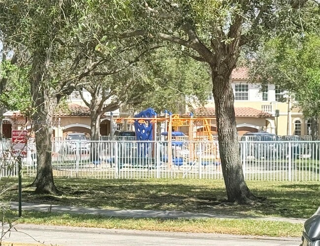 Building Photo - 14136 SW 51st Ln