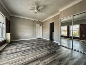 Building Photo - STUDIO $1545 LOS FELIZ HARDWOOD FLOORS EXP...