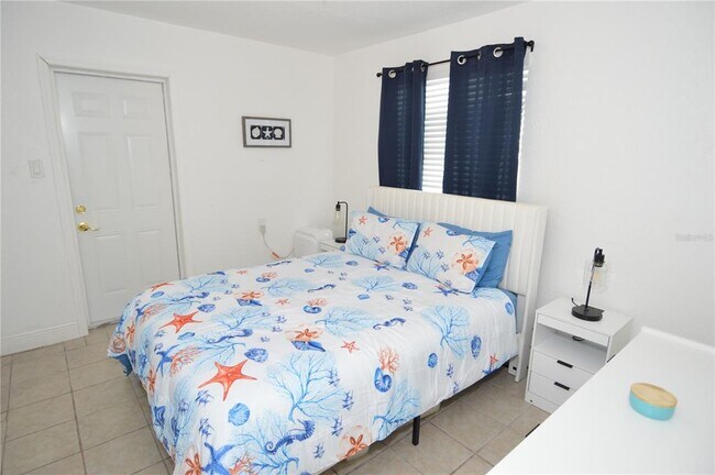 Building Photo - 156 146th Ave