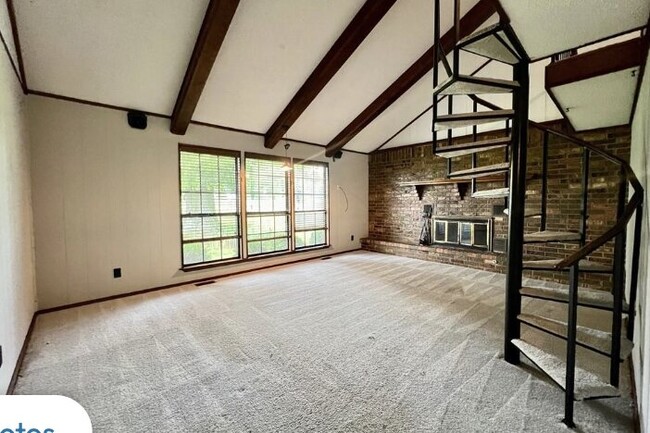 Building Photo - 9149 Marchant Rd