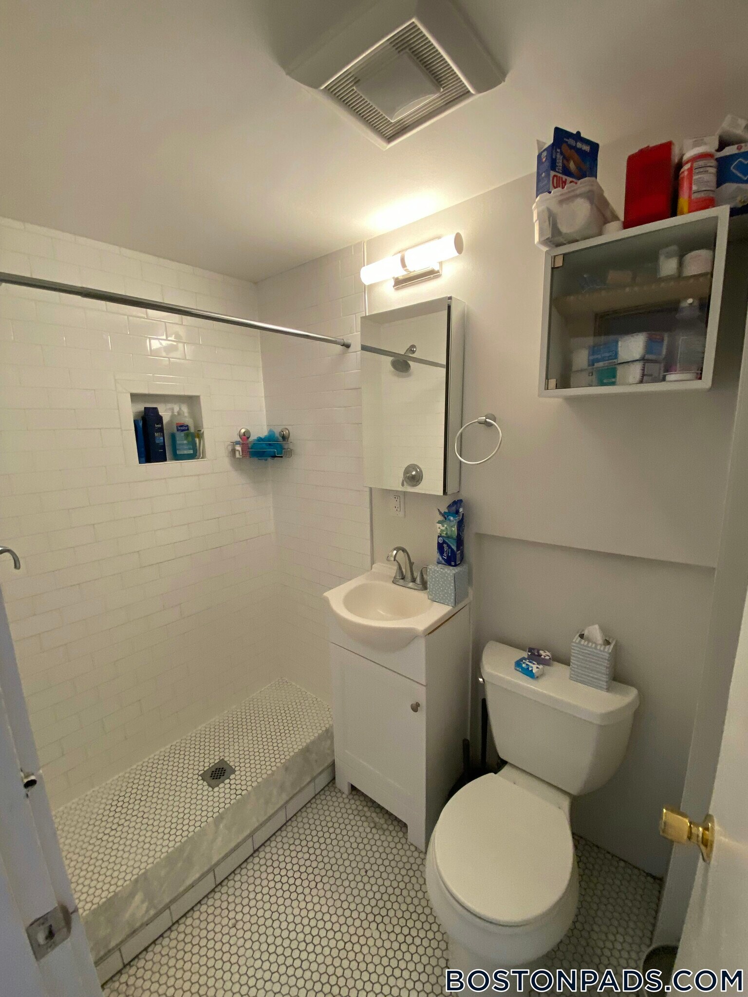 Building Photo - 110 Willow St