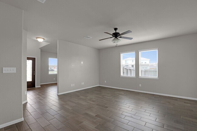 Building Photo - 430 Walnut Branch Dr