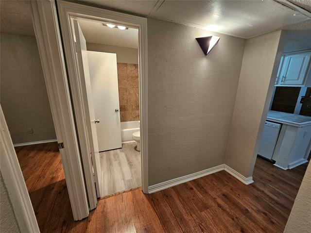 Building Photo - 7522 Holly Hill Dr