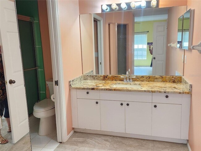 Building Photo - 6330 Green Oaks Cir