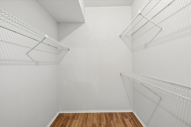 Building Photo - 6602 Harbor Town Dr