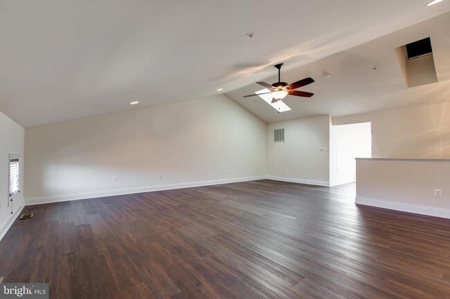 Building Photo - 7757 Crystal Brook Way