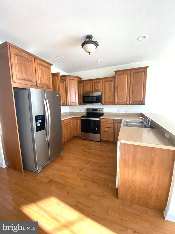 Building Photo - 21 Birch Dr