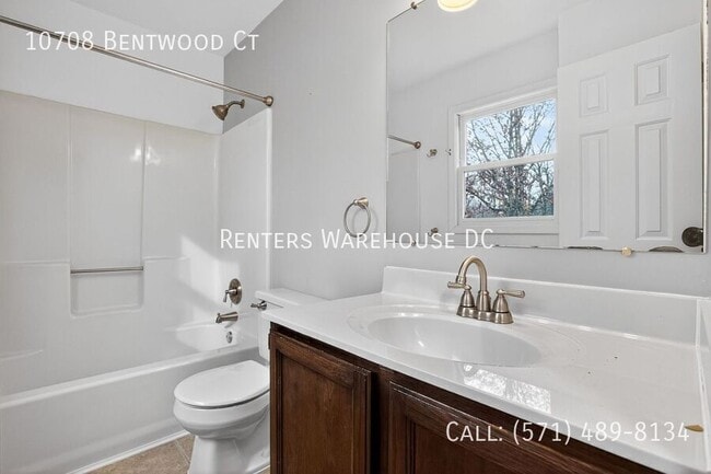 Building Photo - 10708 Bentwood Ct