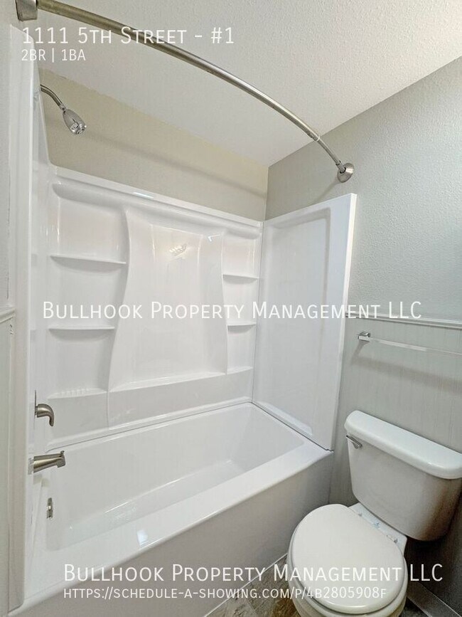 Building Photo - 1111 5th St